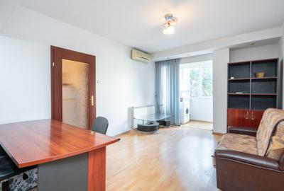 De vanzare - Apartament cochet Metrou Universitate - 1