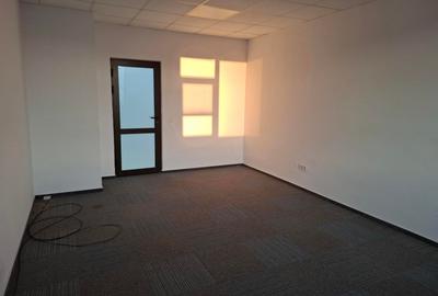 Birou , suprafata de 32m2 - 1