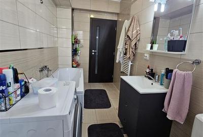 Bucium apartament 3 camere decomandat 145.000 euro - 12