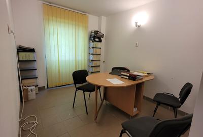 Năvodari - 3 camere decomandat - parter - cu iesire stradala - 80.000 Euro - 2