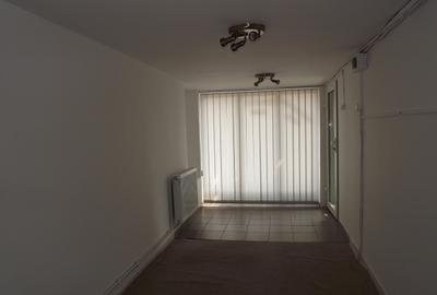 Ideal Salon infrumusetare, Service telefoane, Cabinete - Complexul Strudentesc - 10