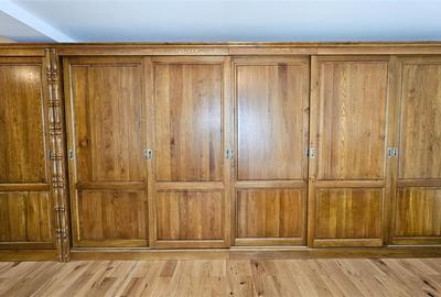 Casa renovata 200mp pe 2 niveluriparcare curte cu foisorCentru zona str. Paris - 14