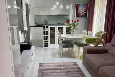 Apartament cu 3 camere nedecomandat în Drumul Taberei