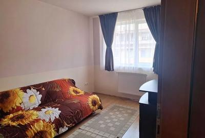 INCHIRIEZ APARTAMENT 2 CAMERE, ETAJ 3 ZONA CIRSICA - 3