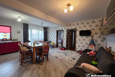 Apartament cu 3 camere decomandat în Florești
