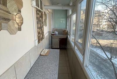 Apartament 2 camere decomandat Pacurari etajul 1 - 8