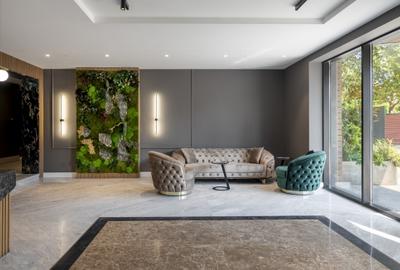 Apartament cu 3 camere semidecomandat în Pipera