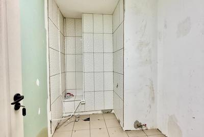 Nerva Traian, stradal , vitrina - 9