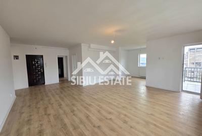 Apartament cu 4 camere decomandat în Șelimbăr