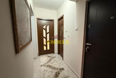 Vânzare apartament cu suprafață totală de 50 mp, zona Scolii 7 - 6