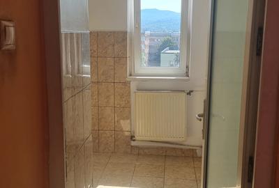 🏡 Apartament de vanzare - 2 camere, decomandat | Zona Traian - 4
