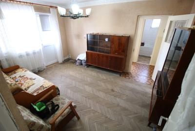 Apartament cu 2 camere semidecomandat în Micro 40