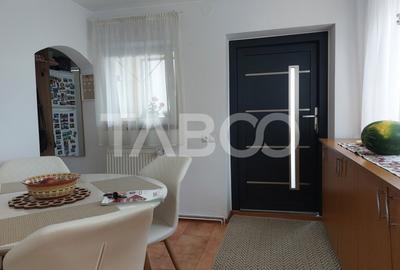 Casa 109 mp 4 camere pivnita terasa loc parcare curte comuna Cisnadie - 8