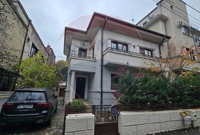 DE INCHIRIAT Apartament 5 camere,-parter, în vila  Kiseleff - 7