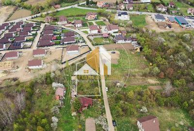 Teren extravilan de vânzare – ideal pentru casă sau parcelare în 2 loturi - 1