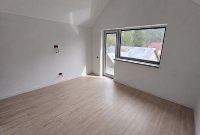 Apartament cu 2 camere 59,40 mp + 30 mp pod - Busteni cartier Zamora - 3