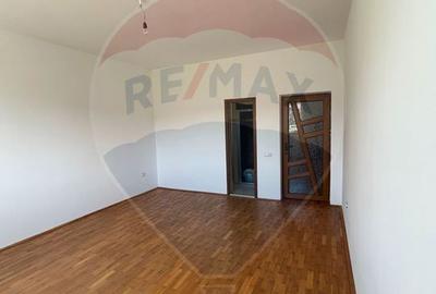 Casă cu 5 camere de vânzare - 15