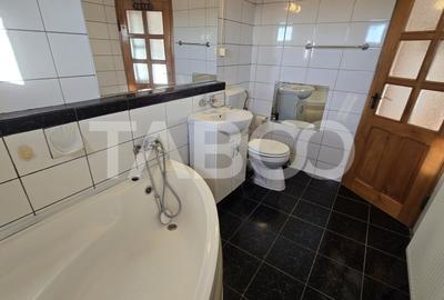Apartament cu 3 camere 2 bai si balcon de vanzare in Terezian Sibiu - 12