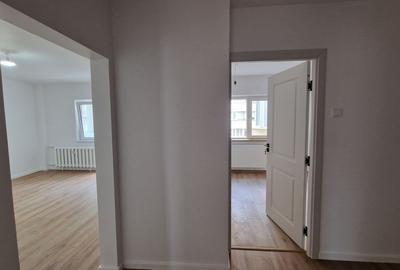 APARTAMENT RENOVAT SPATIOS  METROU ZONA NERVA TRAIAN - 14