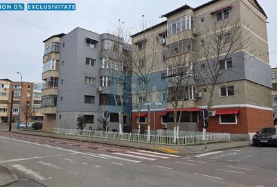 Apartament 4 camere, et. 2 - Bulevard - 1