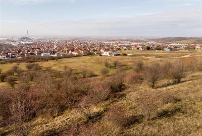 RECO Teren  intravilan- panorama asupra orasului -str. Caisilor - 6
