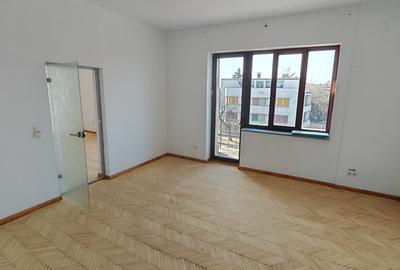 Spații de birouri în vilă – zonă centrală – vizibilitate excelentă - 1