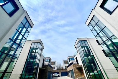 Casă individuală cu 5 camere în Pipera