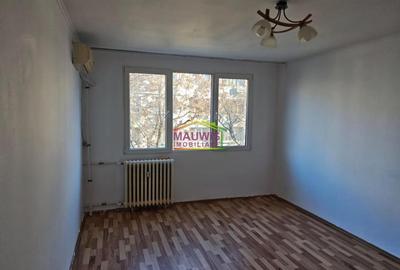 Vand apartament 3 camere Piata Straduintei - Niculitel - 5