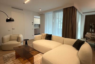 Apartament cu 4 camere în Arcul de Triumf