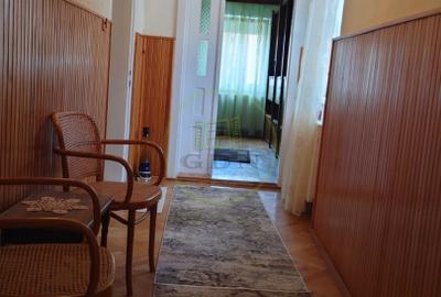 Casă Individuală de Închiriat – Lazaret / Lupeni – Garaj + Curte - 9