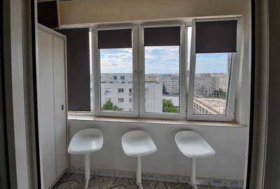 Apartament de 2 camere decomandat, renovat, etaj 10/10, 4 min metrou 1 Decembrie - 8