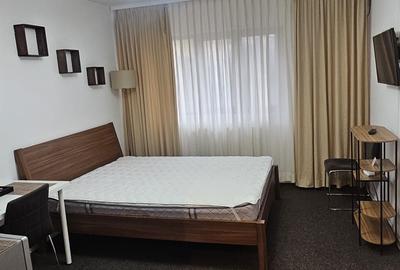 Garsonieră decomandată, mobilată în Dristor