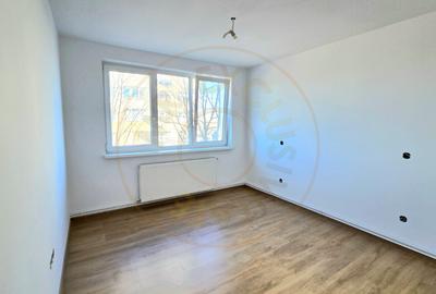 De vânzare Apartament 2 camere Luceafărul Satu Mare - 5