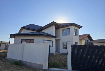 Casă individuală cu 6 camere în Agigea