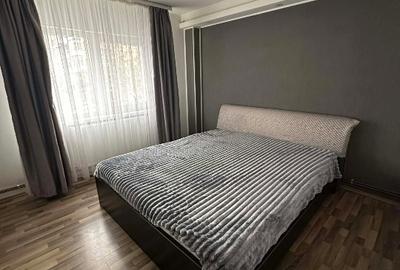 Apartament cu 3 camere decomandat în 1 Mai