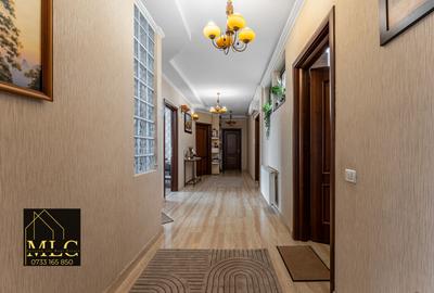 Apartament de vânzare cu 4 camere | cartier Damaroaia - 13