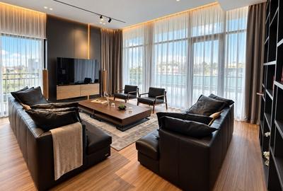 Apartament cu 5 camere în Nordului