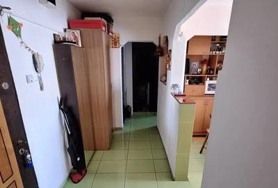 Obor Colentina, Teiul Doamnei, langa Sectia 7 Politie - 8