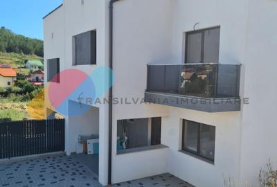 Duplex cu 4 camere în Câmpenești