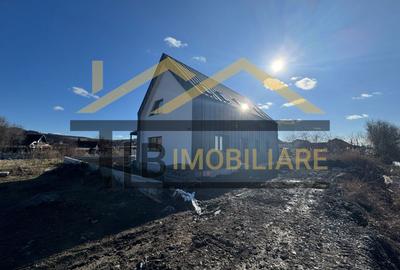 Casă individuală cu 4 camere în Sângeorgiu de Mureș