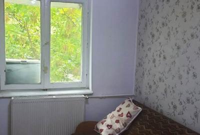 Închiriere garsonieră confort redus, eraj 1, zonă foarte liniștită, Unirii Sud - 1