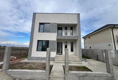 Casă individuală cu 5 camere în Berceni