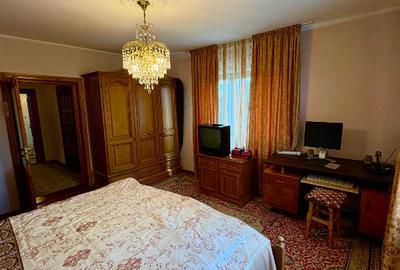 .	Casă elegantă într-o zonă liniștită, perfectă pentru un nou început - 13