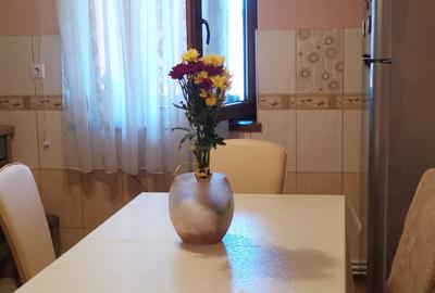 Apartament 2 camere,decomandat,zona Liliacului - 7