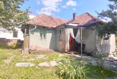 Vând casă cu teren mare în cartierul Dâmbul Rotund - 3