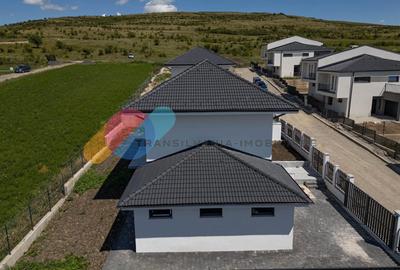 Casa unifamiliala 120mpu cu garaj la intrare in Chinteni - 4