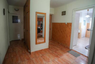 Apartament 4 camere decomandat, Botosani, Bulevardul George Enescu, ultracentral - 2