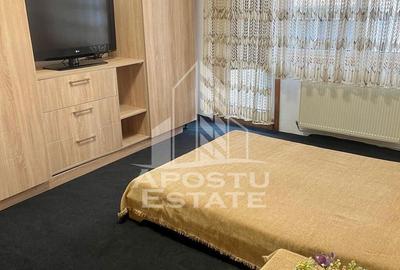 Garsonieră decomandată, mobilată în Complex Studențesc