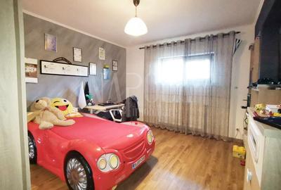Apartament 4 camere de vanzare in Europa, Cluj Napoca - 3