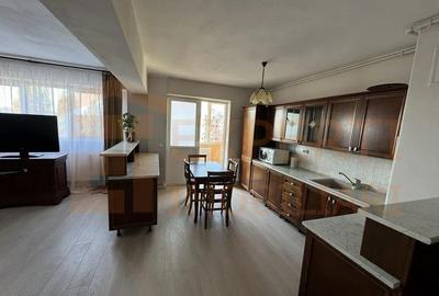 Apartament cu 2 camere decomandat, mobilat în Trocadero